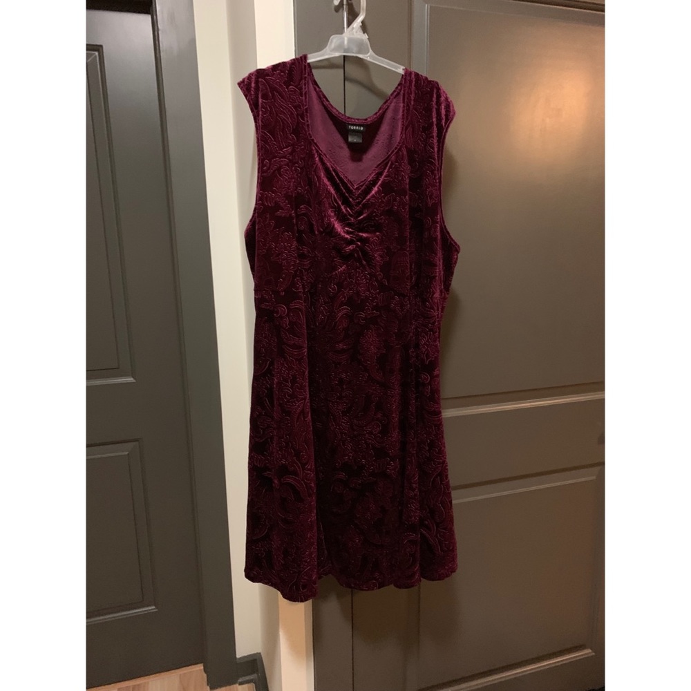 Torrid - Deep Wine Velvet Dress - Size 4